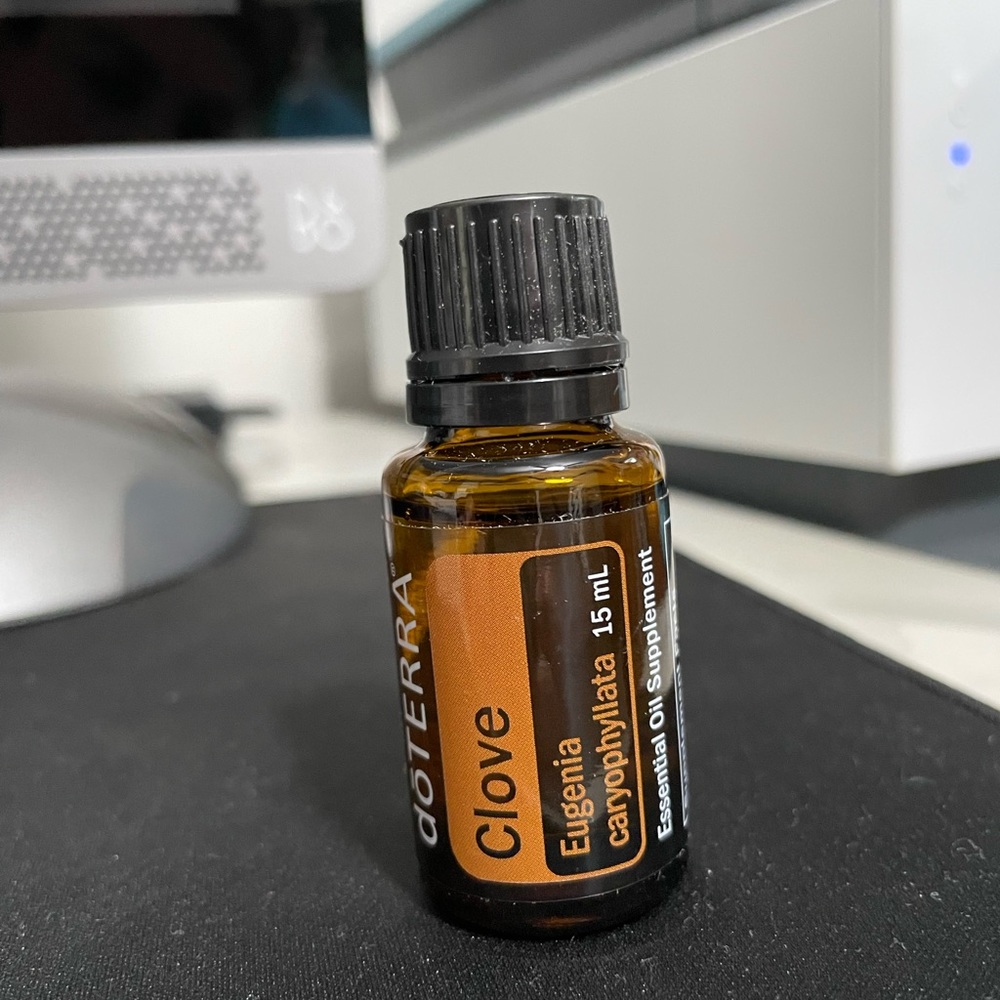 doTerra Clove. Essential Oil